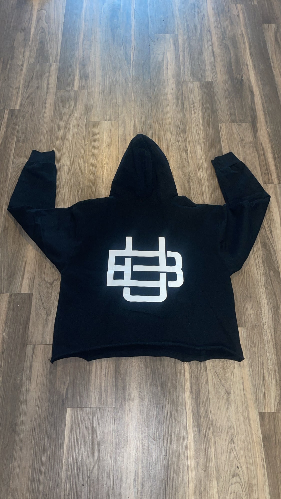 BLVKUNITY LOGO CROPPED HOODIE