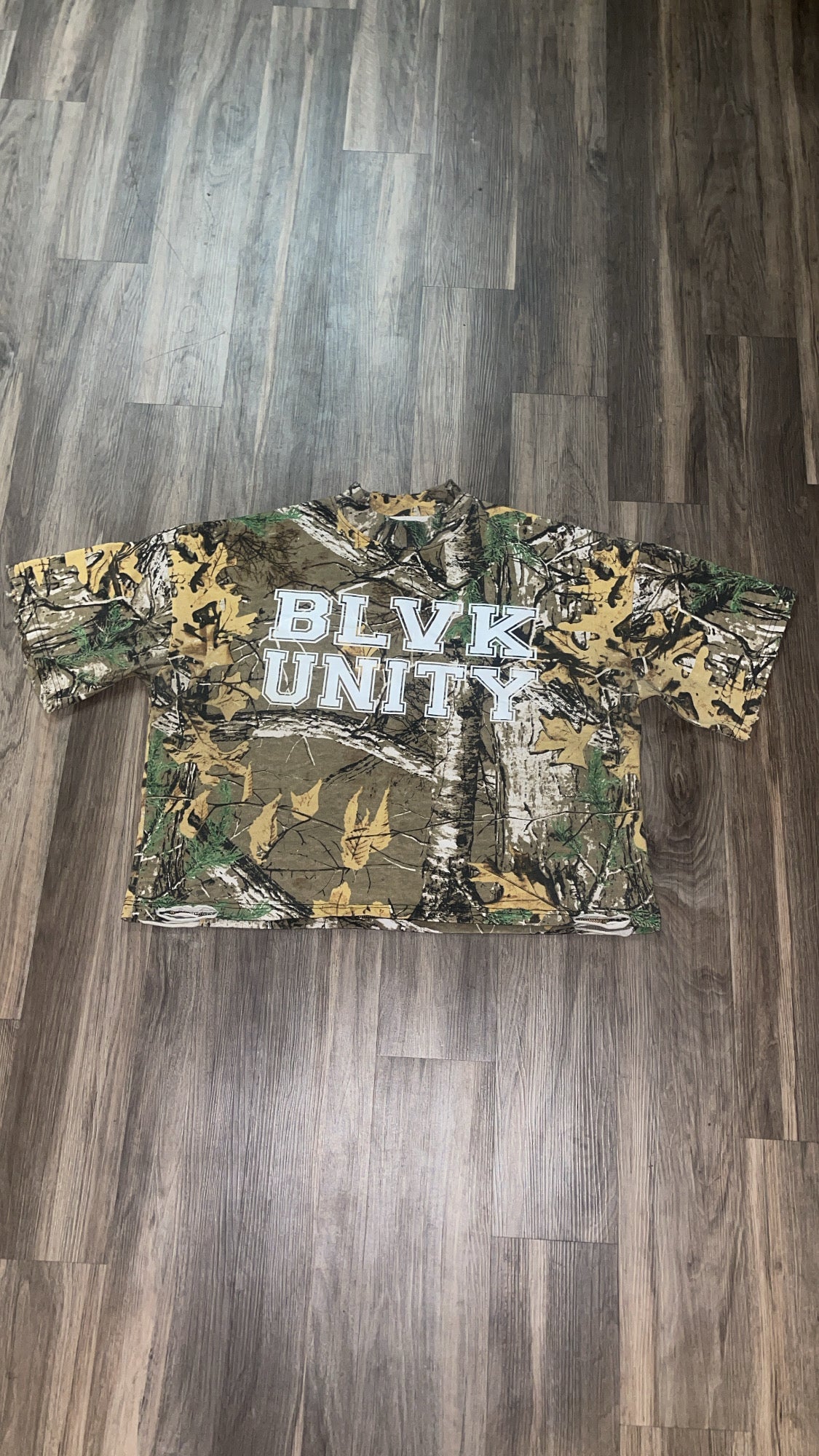 BlvkUnity Camo 'Mirror University Tee"