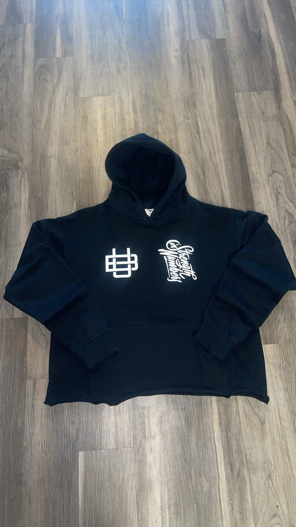 BLVKUNITY LOGO CROPPED HOODIE