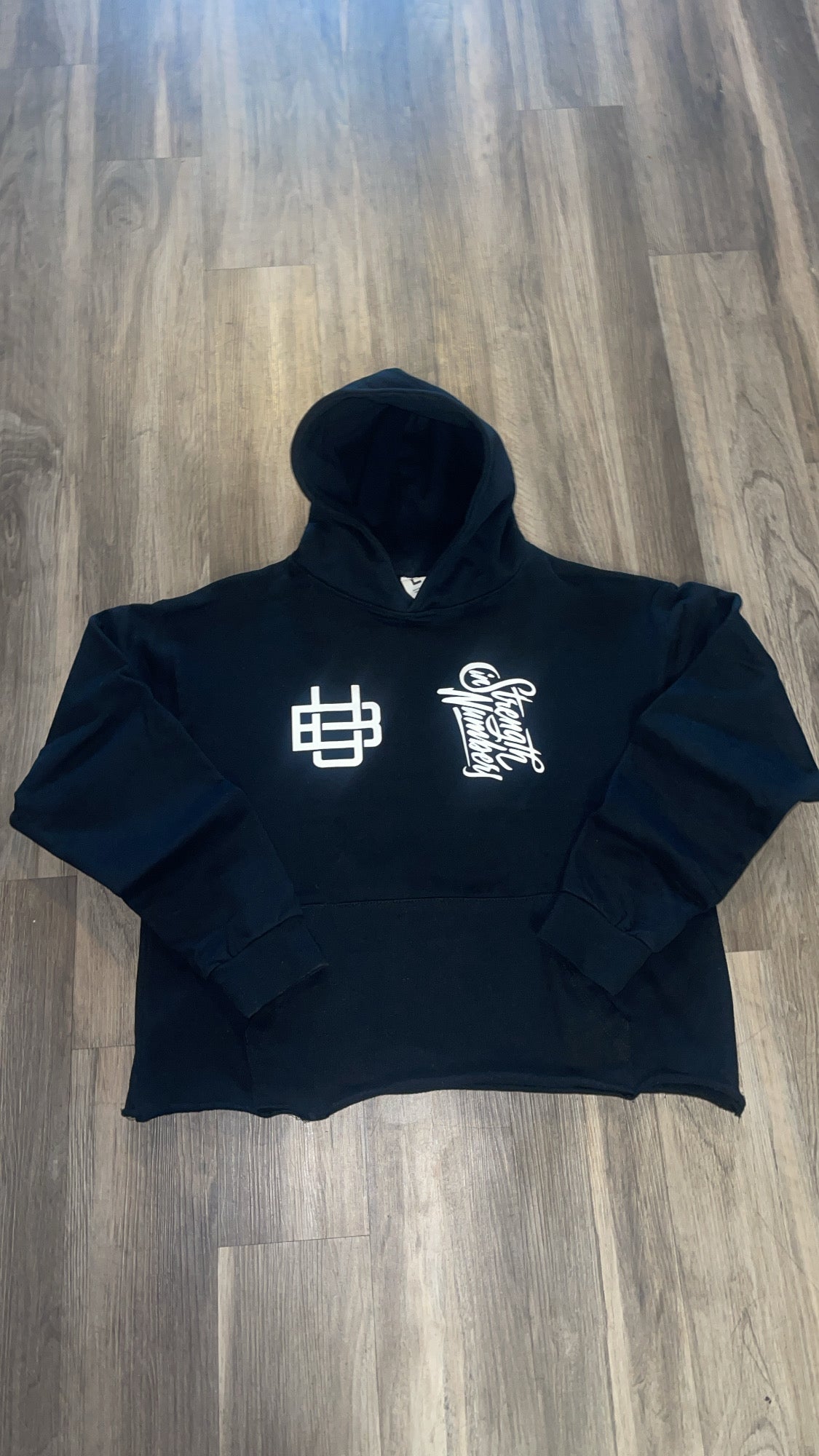 BLVKUNITY LOGO CROPPED HOODIE